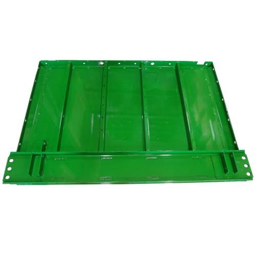 Feeder House, Floor
